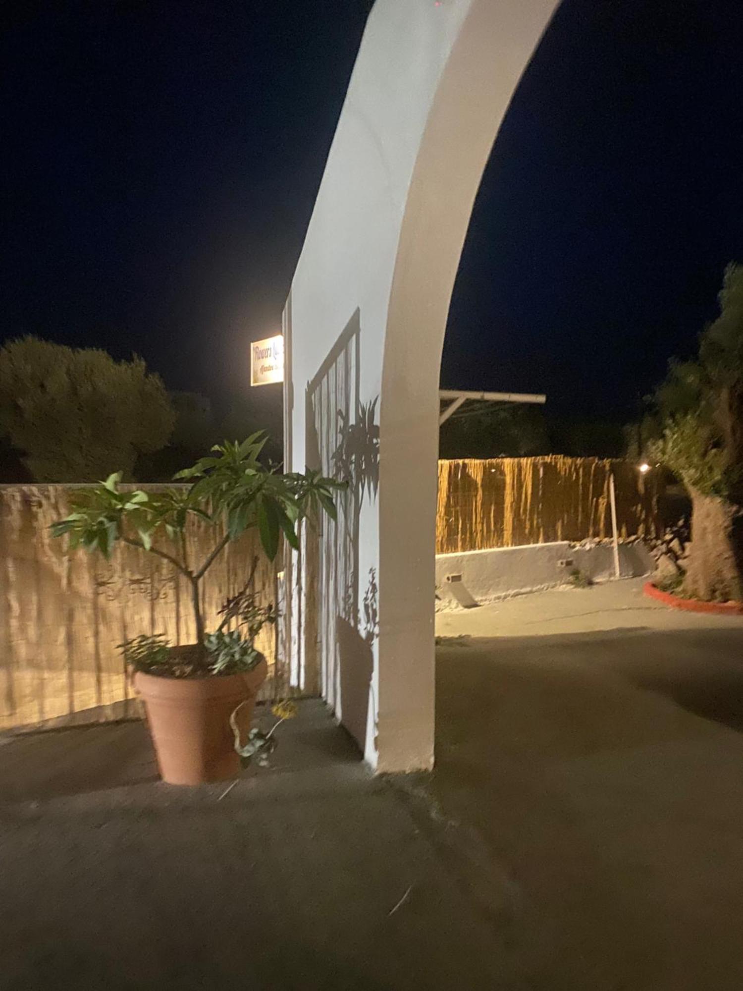 Flowers Lullaby Loft Tatil Evi Afantou